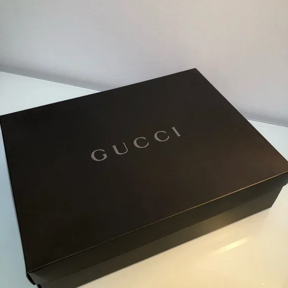 GUCCI Suede Black Handbag with Black Patent Leather Shoulder Strap - Picture 13 of 16